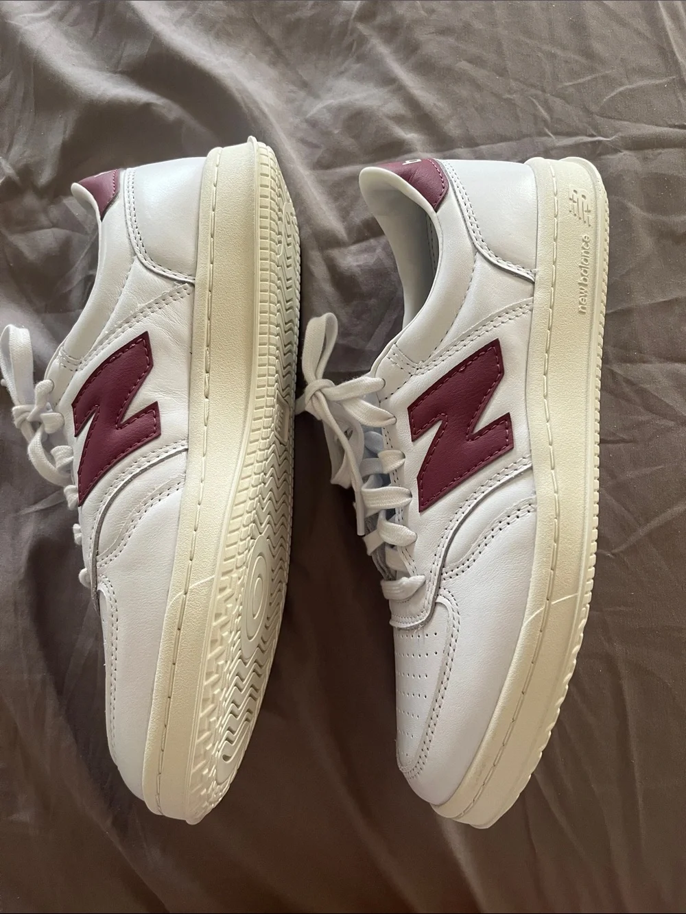 New Balance White Sneakers with Red Logo Accent NEVER BEEN WORN!!